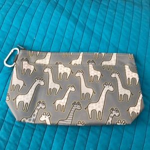 Cool clip thermal pouch